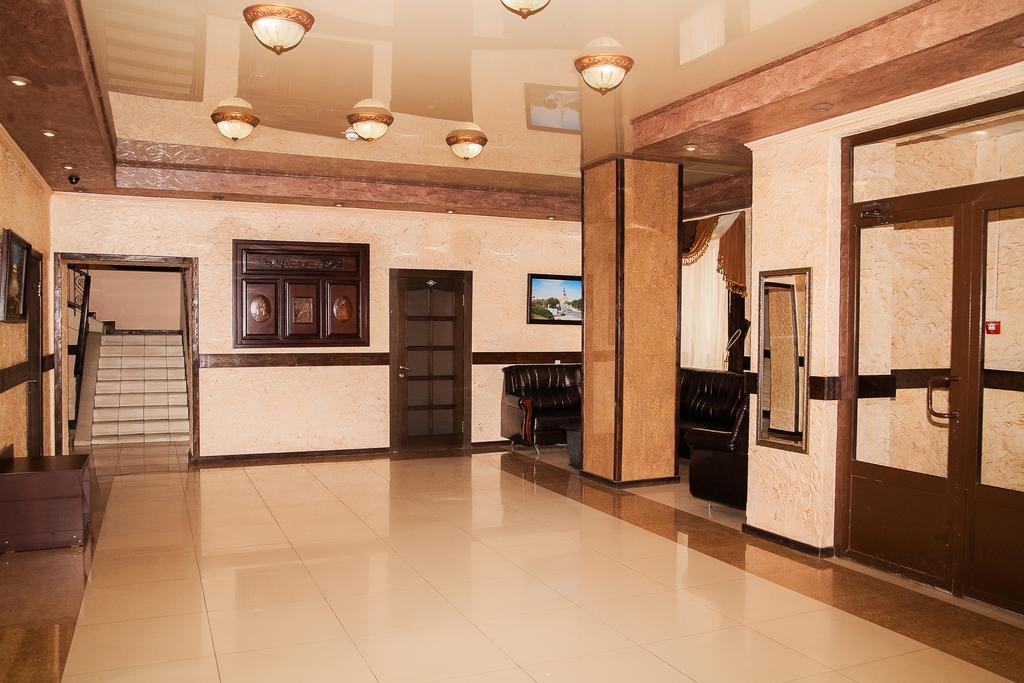 Hotel Gubernia Charkiw Exterior foto